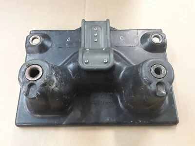 USADO GENUINO Nissan 350z Bandeja de Batería Soporte Montaje 64866Al500  Foto 1 de 3