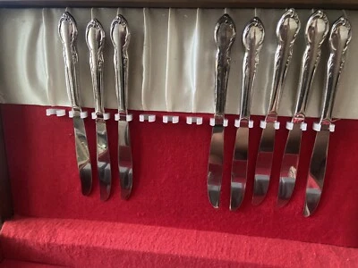 (8) Cuchillos de cena plateados Rogers IS Moonlight / Victorian Royal Foto 1 de 2