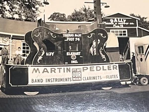 c.1950 Elkhart IN Martin Pedler Guitar Clarinet parade float photograph 10” - Picture 1 of 1