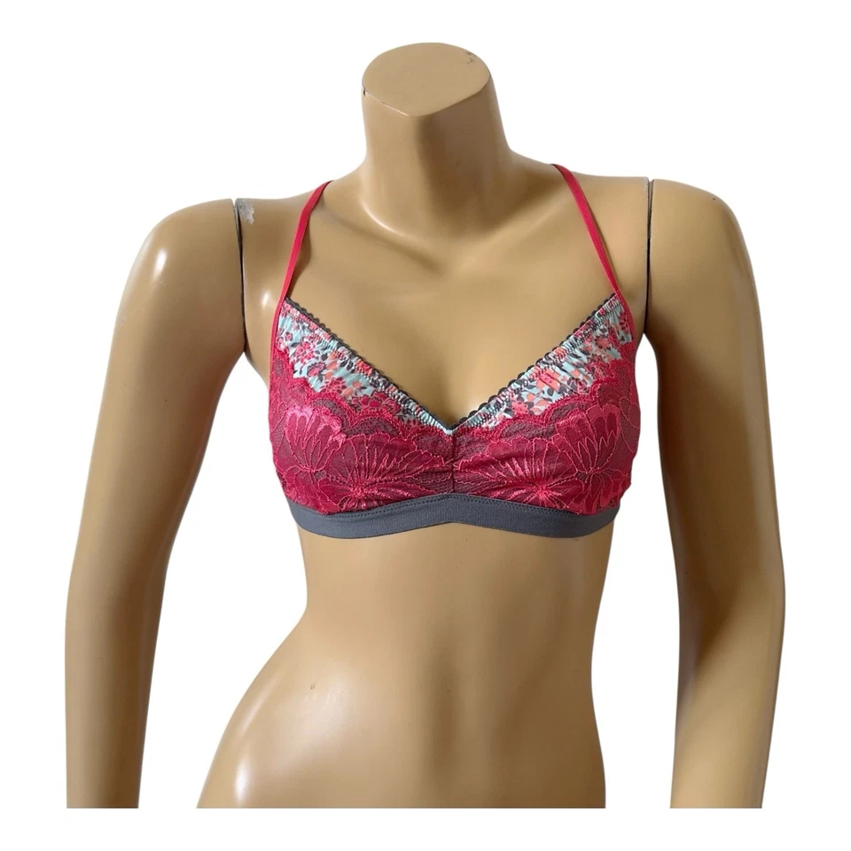 Bralette de encaje floral Intimately Free People correas ajustables cruzadas medianas Foto 1 de 4