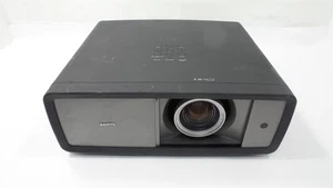 SANYO PLV-Z3000 Dual-HDM HD LCD Projector - Afbeelding 1 van 6