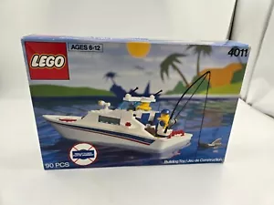 LEGO Town Boats CABIN CRUISER 4011 Building Set Vintage 1991 COMPLETE - Picture 1 of 3
