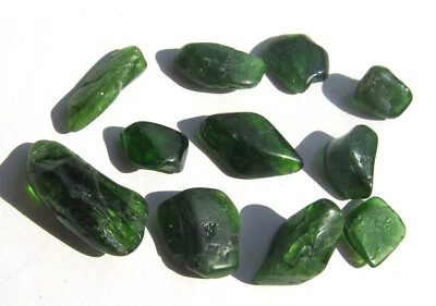 Chromdiopsid, Chrom-Diopsid, getrommelt, 31.4 Ct. Rohedelsteine (E1486) - Bild 1 von 3