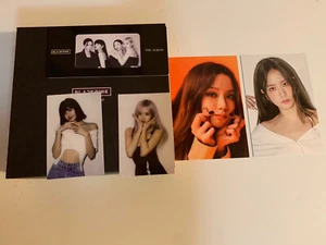 Blackpink Das Album, enthält beide Fotokarten. (defekt) - Bild 1 von 2