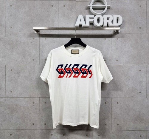 T shirt Gucci logo specchio 46728815