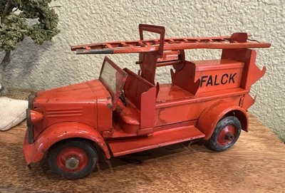 Camión de bomberos TEKNO DINAMARCA 405 HOJALATA “FALCK” DE COLECCIÓN Foto 1 de 4