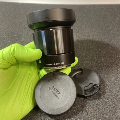 Sigma DN 60mm f/2.8 DN Lens For Sony (Black) - Image 1 of 4