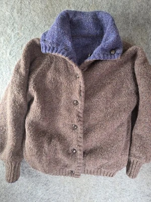 Suéter vintage Rosanna para mujer cárdigan tejido grande con botones reversible Foto 1 de 4