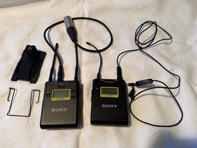 Sony UWP-D11 Pro UHF Funkgerät Paket. UTX-B03 +URX-P03 + ECM 77BC Lav Mikrofon - Bild 1 von 4