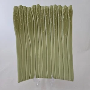 Crate & Barrel Serving Plate, Asparagus Green MCM 12" x 9.5" - Picture 1 of 8