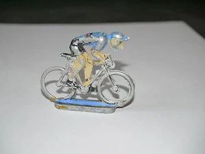 FIGURINE CYCLISTE TOUR DE FRANCE EN ALUMINIUM SOCLE ÉPAIS BLEU - Bild 1 von 2