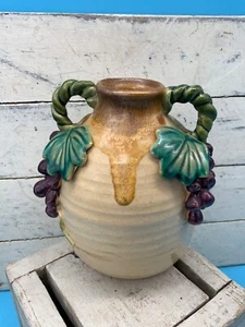 Jarra/jarrón de cerámica de gres decorativo con uvas y hojas - Imagen 1 de 6