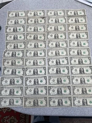 Lot of 44 1999 Series One Dollar Bills Rare Vintage 26 Years Old - Image 1 of 4