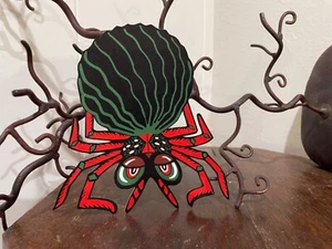 U Pick Vintage Inspired Orange Green Leggy Spider Halloween Cardstock Decoration - Foto 1 di 4