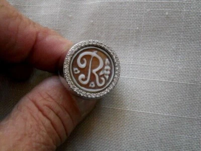  GRANDE ANELLO  CAMMEO SARDONICO  ( LETTERA  " R " )   ARGENTO. 925   REGOLABILE - Immagine 1 di 4