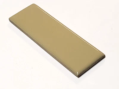 De colección 1 Azulejo Borde Cerámico - Verde Aguacate Brillante Nariz de Toro 6" x 2" Foto 1 de 3