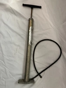 Vintage PYROIL AIR MASTER PUMP MODEL-55 Bicycle Hand Pump Plastic Handle RARE - Picture 1 of 2