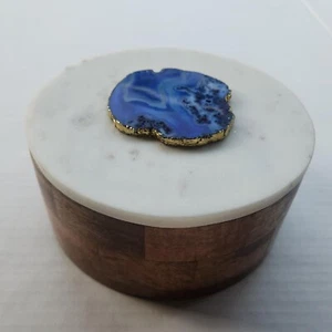 Caja de recuerdo de madera decorativa con tapa de mármol blanco y ágata azul en la parte superior - Imagen 1 de 12