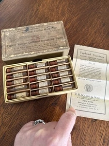 Antique Typhoid Vaccines Vials E.R. Squibb & Sons Complete Set RARE FIND-READ - Picture 1 of 15