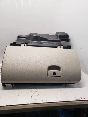 LEGACY 2012 手套盒 1387307 — 第 1/4 张图片