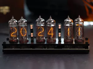 IN-14 6- digits Nixie clock. Carbon fiber case. With installed tubes. - Picture 1 of 10