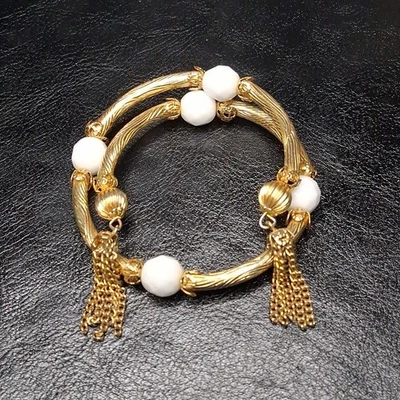 Vintage Jewelry Faset  White Glass Beads Memory Wire Bracelet Gold Tone. 16.311 - Image 1 of 4