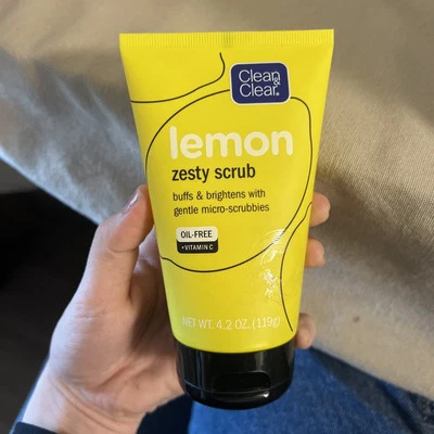 NEW Clean & Clear Lemon Zesty Brightening Facial Scrub, Vitamin C, 4.2 fl oz - Image 1 of 2
