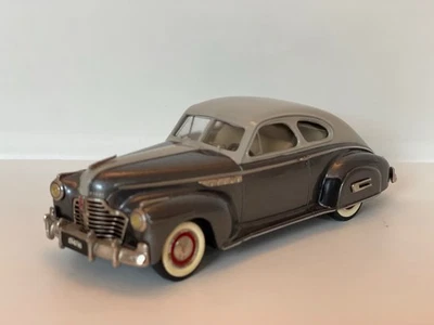 Sedaneta Western 1941 Buick Century Foto 1 de 2