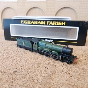 GRAHAM FARISH N GAUGE 372025 CASTLE CLASS 7033 ' HARTLEBURY CASTLE ' RARE - Foto 1 di 2