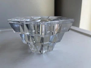 Candelabro votivo con luz de té hexagonal de cristal Miller Rogaska 5" x 3" - Imagen 1 de 5