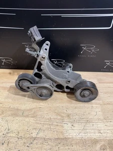 1996-1999 GM Vortec 4.3 5.0 5.7 Alternator Bracket Aluminum OEM - Picture 1 of 4