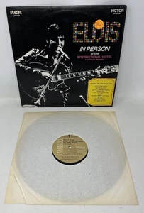 Elvis Presley In Person At The International Hotel Las Vegas 1971 LP LSP-4428 - Foto 1 di 14