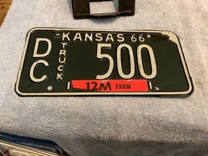 Targa camion agricolo Kansas DC 500 1966 - Foto 1 di 2