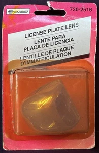 Napa Solutions. License Plate Lens. 730-2516 Direct Replacement & Universal Fit. - Foto 1 di 4