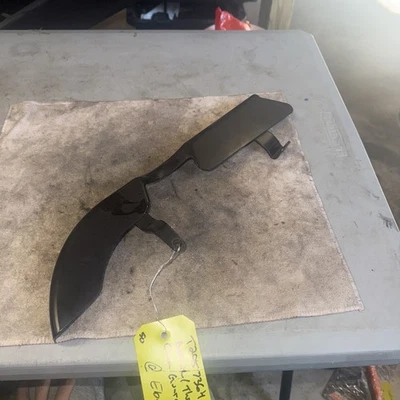 Protector de cadena original Triumph Bonneville Thruxton T2057364  Foto 1 de 4