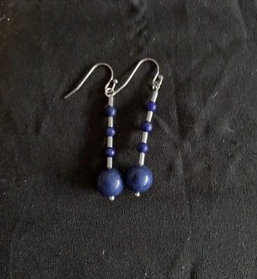 Pendientes únicos de lapislázuli y hematita Foto 1 de 2