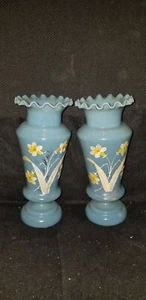 ANTIQUE BLUE BRISTOL GLASS ENAMEL GLASS FLORAL YELLOW DAFFODILS FLOWERS 8 1/8”  - Picture 1 of 5