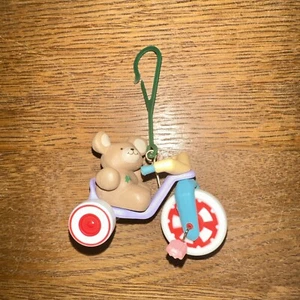Hallmark Keepsake Ornaments "Beary Smooth Ride" 1985 - Foto 1 di 6
