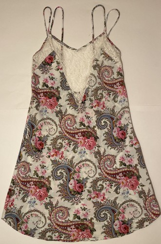 UNDERCOVER Camicia da notte vintage Victoria’s Secret Paisley Roses pizzo slip dress taglia P(S) usata in ottime condizioni!