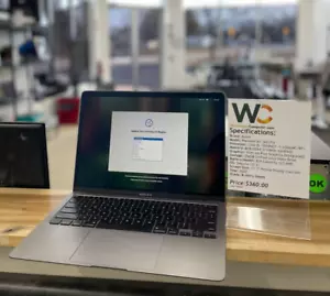 Apple Macbook Air (A2179) Core i5 1030NG7, 8GB DDR4 Intel Iris Plus, 256GB SSD - Picture 1 of 7