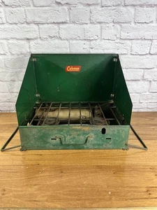 Vintage Coleman Model 425 Dual Two 2 Burner Green Gas Camp Stove - Picture 1 of 15