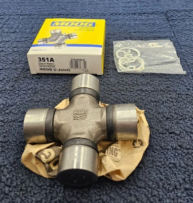 MOOG 351A: универсальное соединение U-образное соединение для 03–19 Ford GMC Chevy Dodge Ram - Изображение 1 из 4