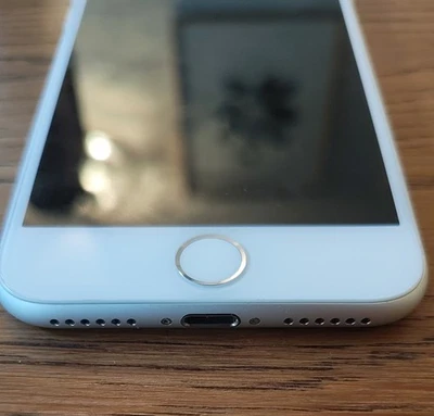 iPhone 7 128 GB weiss TOP Zustand Funktionstüchtig! - Bild 1 von 4