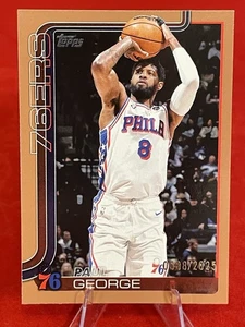 2025-26 Topps Gold Paul George Philadelphia 76ers #23 PR/2025 Brown Parallel - Bild 1 von 3