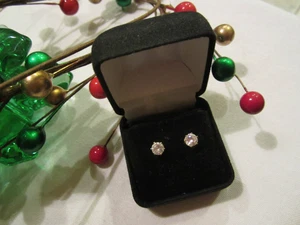 "Dazzling" Cubic Zirconia Pierced Earrings ~ NEW in Box! Holiday Sparkle Gift! - Picture 1 of 7