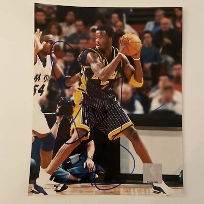 Jermaine ONeal Signed Indiana Pacers 8x10 Photo With COA - Image 1 of 3