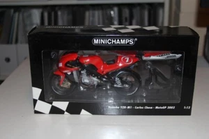 Carlos Checa Minichamps Yamaha YZR-M1 MotoGp 2002 122026307 - Picture 1 of 3