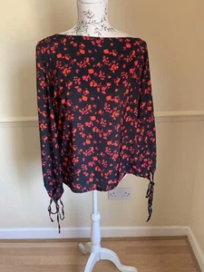 nee with tags Lipsy Black Floral Print off shoulder top blouse size 14 - Picture 1 of 8