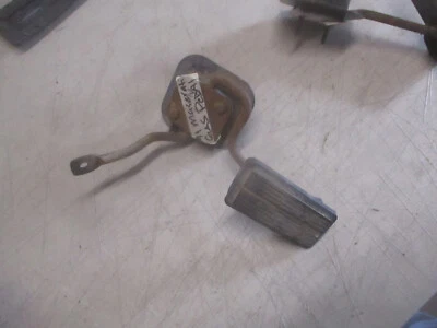 Pedal de combustible de gas #1 Chrysler Maserati TC 89 90 Foto 1 de 2