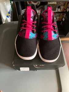 Nike Air Jordan Eclipse GG 5.5y Bel Air Hare nero rosa maculato - Foto 1 di 9